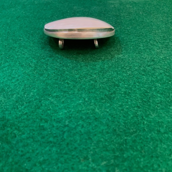 Vintage Mother Of Pearl Round Bolo / Brooch ~ Scarf Accessory - Picture 6 of 10